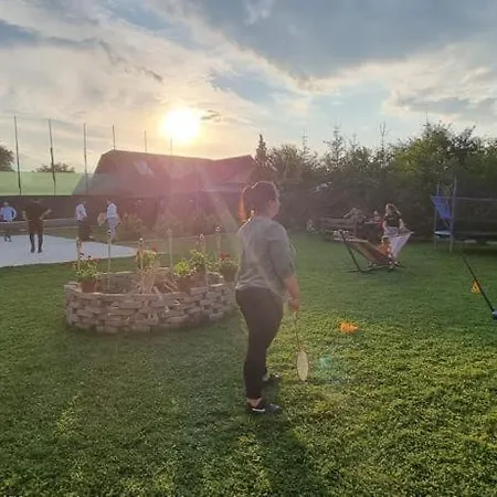 Gradina De Vara “la Cristian” Filipestii de Tirg